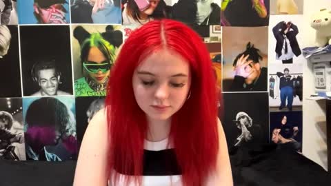 Aurora online show from March 30, 1:01 pm