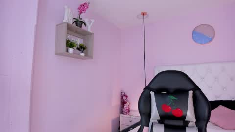 Vivi online show from November 9, 3:27 am