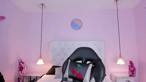 Snapshot of vivi_gh1 chatting on March 4, 3:56 am Vivi online show from March 4, 3:56 am