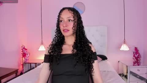 Snapshot of vivi_gh1 chatting on March 8, 3:54 am Vivi online show from March 8, 3:54 am