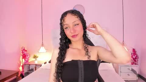 Snapshot of vivi_gh1 chatting on March 10, 3:44 am Vivi online show from March 10, 3:44 am