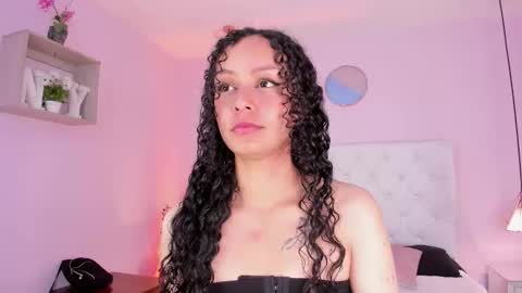 Snapshot of vivi_gh1 chatting on March 18, 3:31 am Vivi online show from March 18, 3:31 am