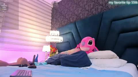 Snapshot of vivi_prinncess chatting on May 22, 12:18 am Viviana online show from May 22, 12:18 am