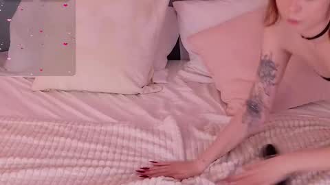 Snapshot of vivi_west chatting on March 28, 5:23 pm vivi_west online show from March 28, 5:23 pm