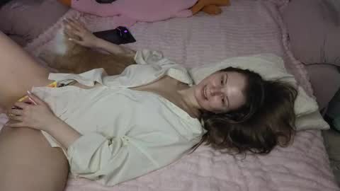 vivian_alison online show from March 27, 9:36 pm