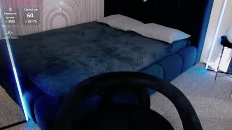 Vivian Evans online show from January 18, 3:20 am