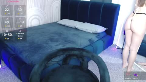 Vivian Evans online show from January 31, 1:11 am