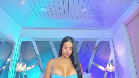 Snapshot of vivian_monroe chatting on September 13, 1:33 pm Vivian Monroe online show from September 13, 1:33 pm