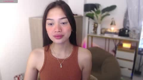 Snapshot of vivian_roberts chatting on October 7, 2:53 am Vivian online show from October 7, 2:53 am