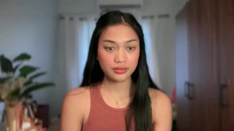 Vivian online show from April 28, 2:38 am