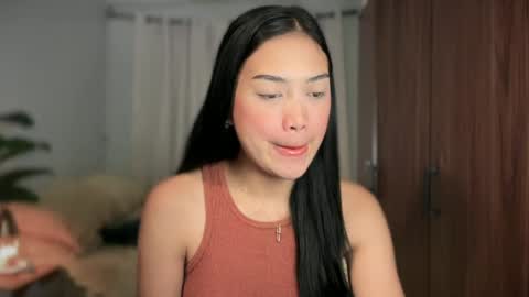 Snapshot of vivian_roberts chatting on June 28, 7:53 pm Vivian online show from June 28, 7:53 pm
