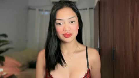 Snapshot of vivian_roberts chatting on July 5, 10:28 pm Vivian online show from July 5, 10:28 pm