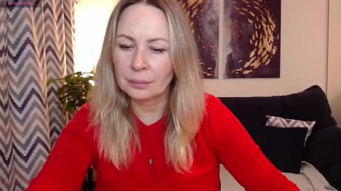 Vivian online show from October 1, 5:52 pm