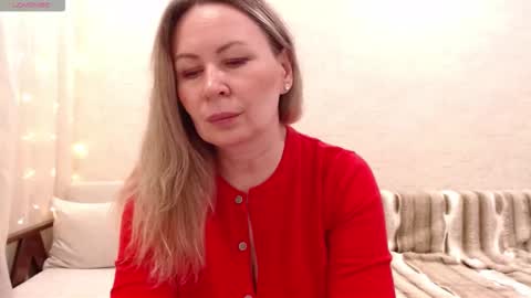 Vivian online show from December 19, 4:36 pm