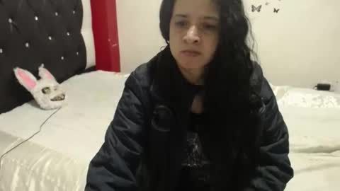 Snapshot of vivian_walt_ chatting on March 24, 4:06 am melissa online show from March 24, 4:06 am