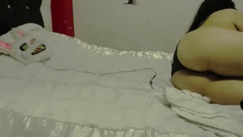 Snapshot of vivian_walt_ chatting on April 24, 4:59 am melissa online show from April 24, 4:59 am