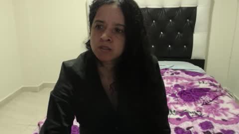 Snapshot of vivian_walt_ chatting on May 17, 6:00 am melissa online show from May 17, 6:00 am