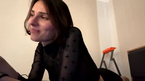 vivianglow online show from July 3, 1:28 pm