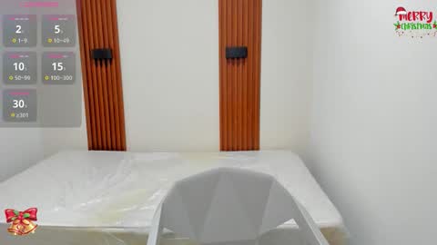 vivianowen9 online show from December 19, 11:50 am