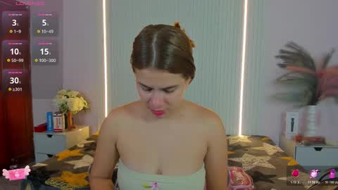 vivianowen9 online show from March 7, 12:35 pm