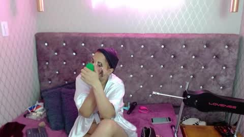 VivianRose online show from January 7, 2:31 am