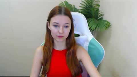 Snapshot of vivien_leight chatting on December 18, 10:02 pm Vivien online show from December 18, 10:02 pm