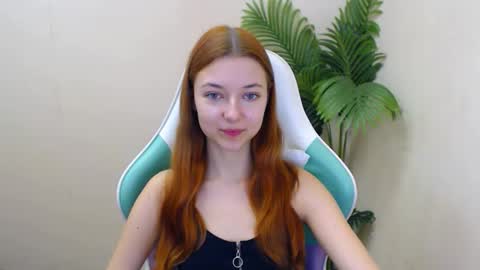 Snapshot of vivien_leight chatting on January 21, 6:34 pm Vivien online show from January 21, 6:34 pm