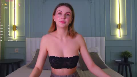 Sophia online show from May 16, 7:45 pm