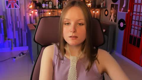 Vivien online show from December 5, 4:23 pm