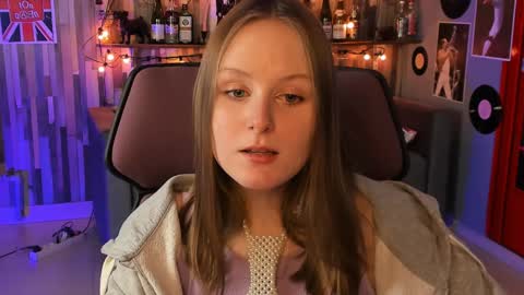 Vivien online show from December 5, 7:28 pm