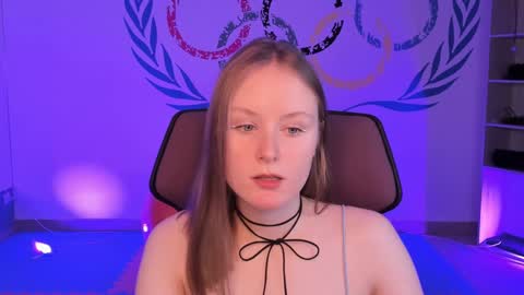 Vivien online show from December 9, 1:02 pm