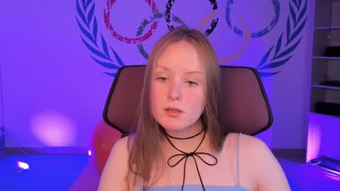 Vivien online show from December 9, 4:05 pm