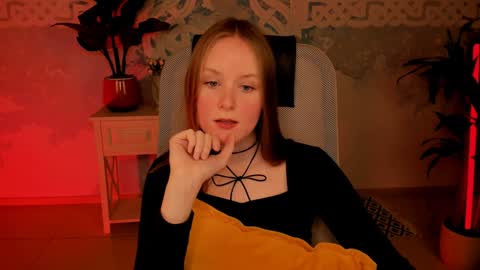 Vivien online show from December 10, 1:22 pm