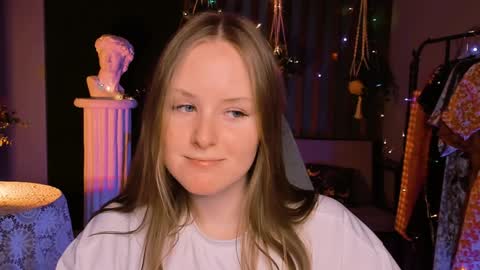 Vivien online show from December 28, 1:17 pm