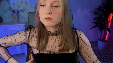 Vivien online show from February 11, 1:09 pm