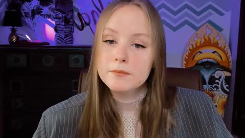 Vivien online show from February 22, 9:12 am