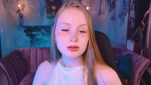 Vivien online show from November 2, 9:11 am