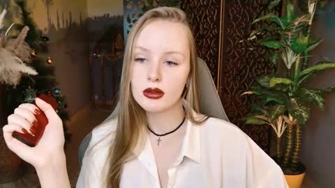 Snapshot of vivienleeigh chatting on January 15, 1:26 pm Vivien online show from January 15, 1:26 pm