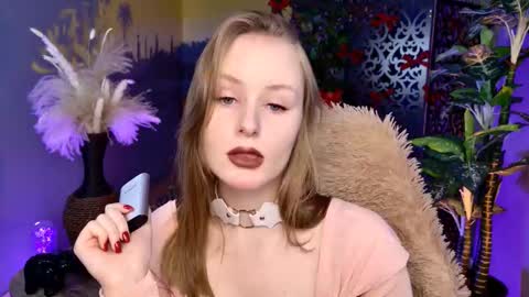 Vivien online show from February 18, 9:05 am