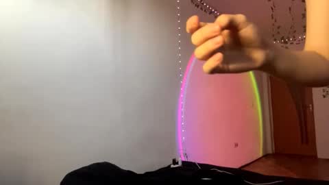 Snapshot of viviennebreihan chatting on November 13, 7:07 am Vivi online show from November 13, 7:07 am