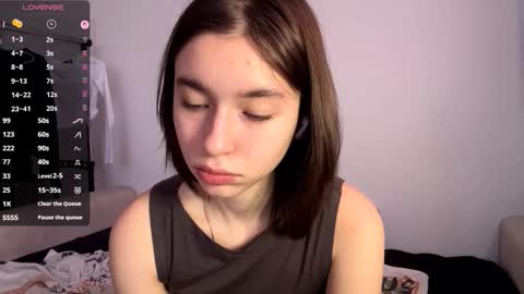 Snapshot of viviennebreihan chatting on January 18, 10:30 am Vivi online show from January 18, 10:30 am