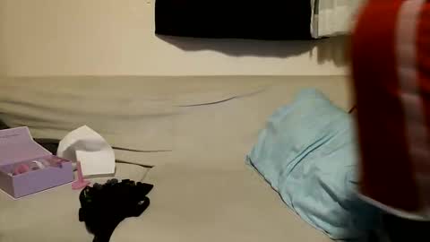 Snapshot of viviennefastfood chatting on February 16, 1:46 am viviennefastfood online show from February 16, 1:46 am