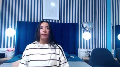 Snapshot of viviennerosette chatting on February 21, 1:12 pm Vivian online show from February 21, 1:12 pm
