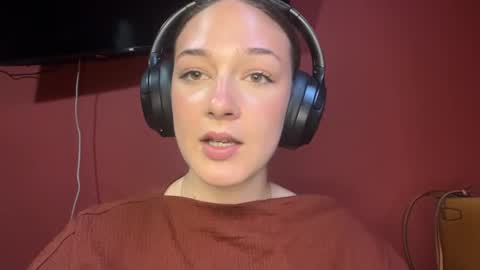 Ella online show from July 30, 12:37 pm