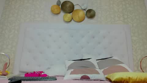 Snapshot of vivifit_08 chatting on May 6, 7:19 pm vivifit 08 online show from May 6, 7:19 pm