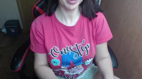 Snapshot of vivo244 chatting on March 5, 11:05 pm Eva online show from March 5, 11:05 pm