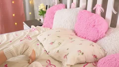 vivyboo111 online show from May 5, 1:46 am