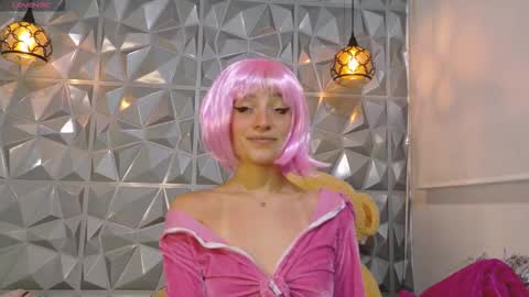 Vixen  online show from March 26, 12:00 pm