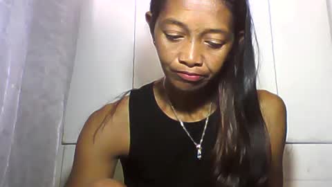 Snapshot of vixen_lina chatting on June 19, 5:56 am vixen_lina online show from June 19, 5:56 am