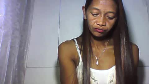 Snapshot of vixen_lina chatting on June 27, 4:56 pm vixen_lina online show from June 27, 4:56 pm
